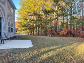 3-Bedroom Home Near Six Flags Park in Austell